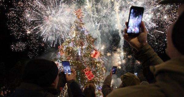 Откраднаха част от  Коледната украса в София